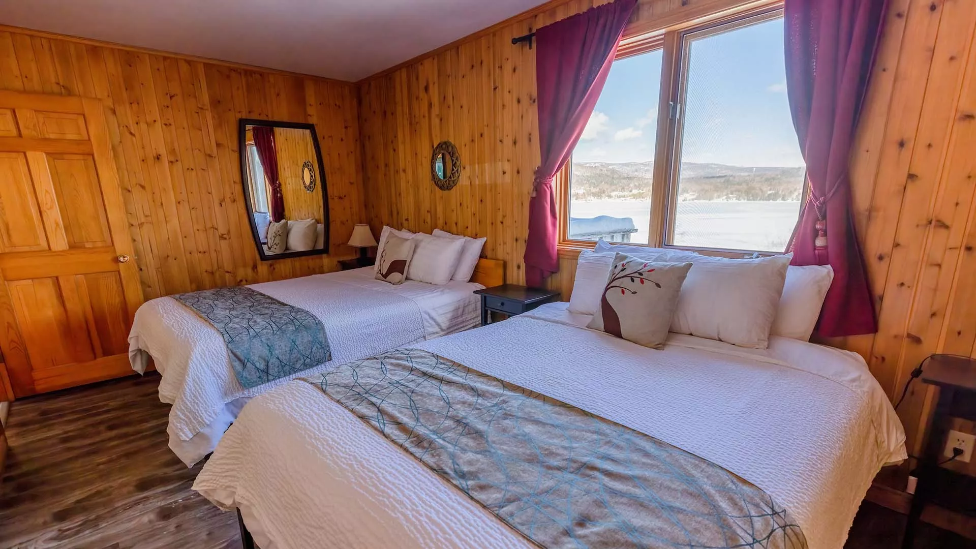 Knotty Pine Cottages