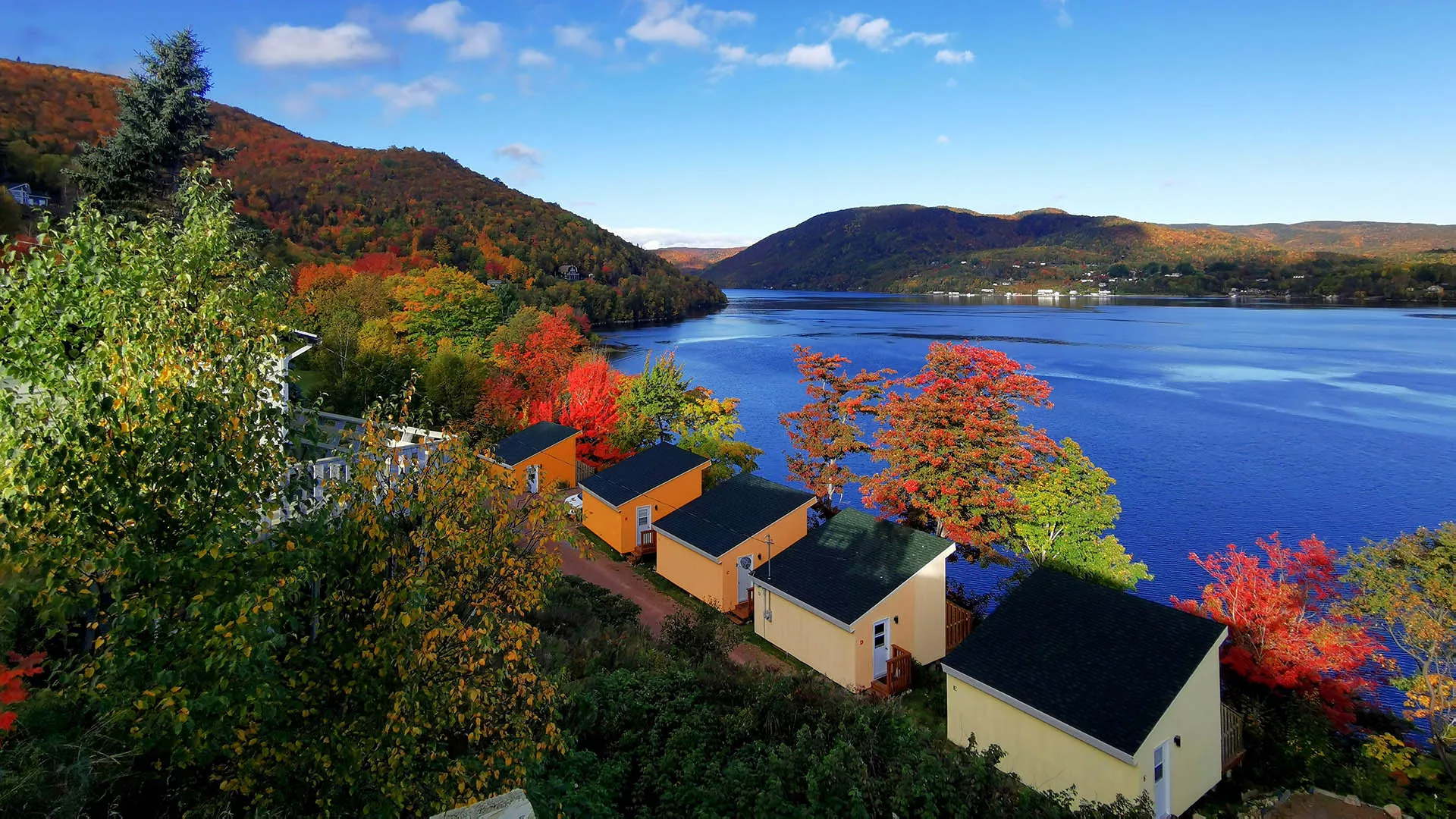 Knotty Pine Cottages
