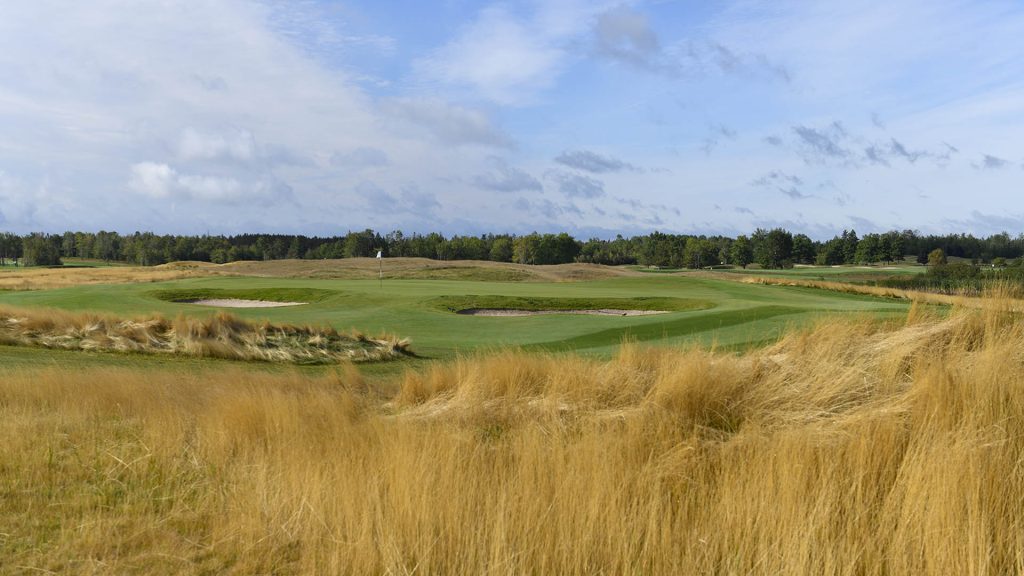 Early Season Edge at Fox Harb’r Resort