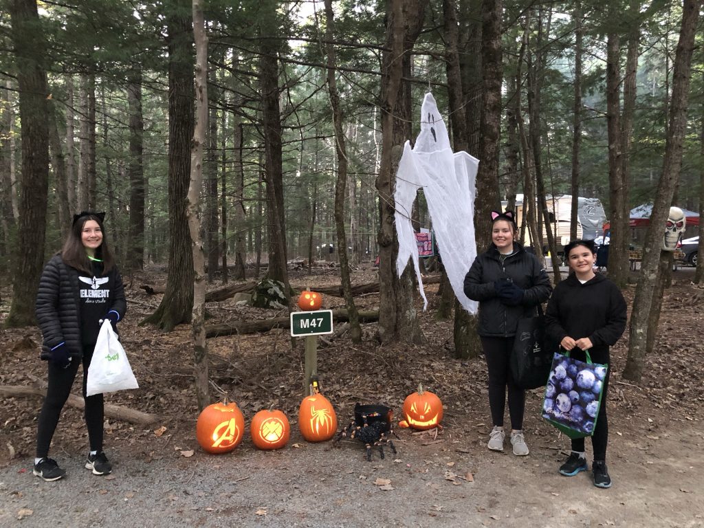 A group of people at Thanksgiving weekend at Kejimkujik National Park and National Historic Site in Nova Scotia