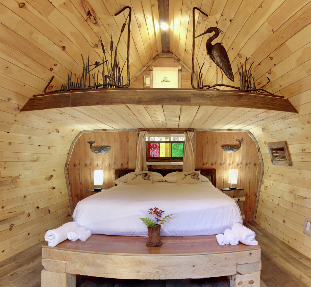 Cabot Trail Dine, Paddle & Stay