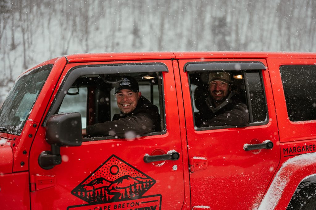 Maple Adventure: Jeep Tour & Taste