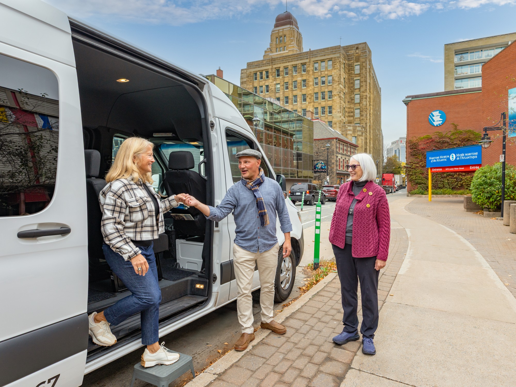 Discover Nova Scotia with Ease on a Guided Tour