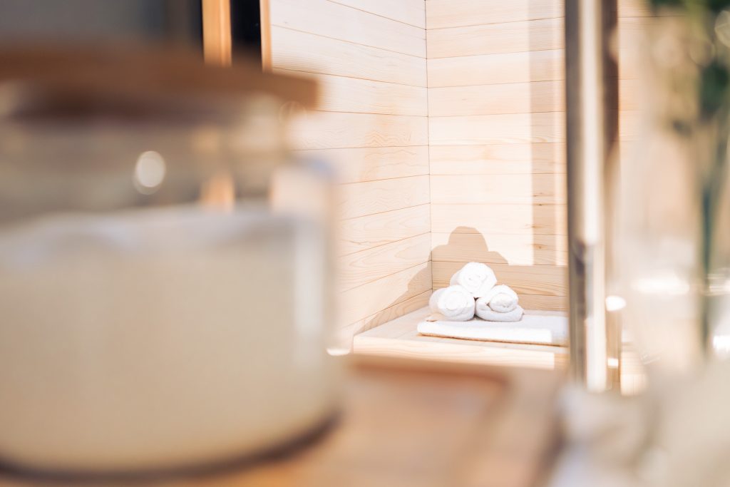 Signature Thermal Facial & Salt Chamber Experience