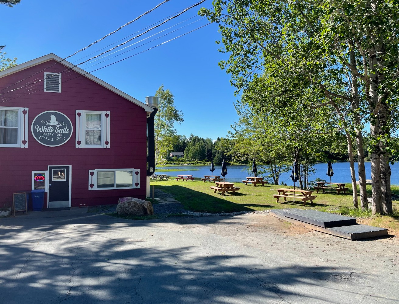 White Sails Bakery & Deli