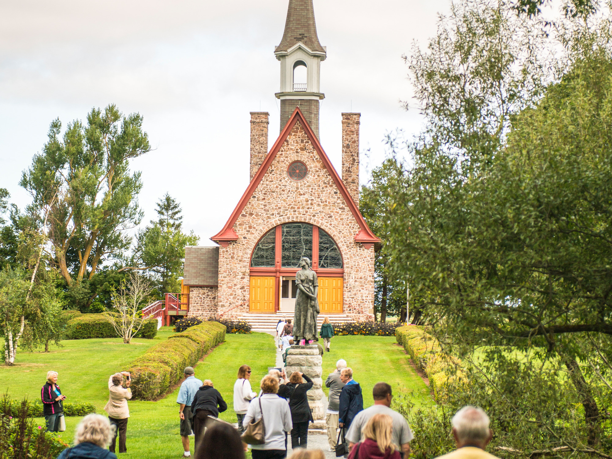 Group of people visiting Grand Pre National Historic Site